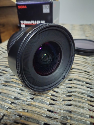 Sigma 20mm ex - f3.5, per